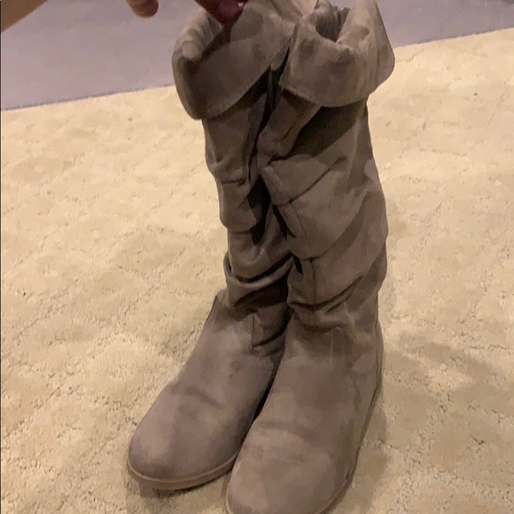 Justice girls boots size 1 - Picture 2 of 7